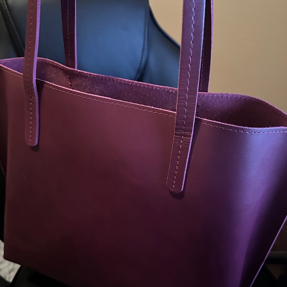 NEW Portland Leather August tote - Picture 1 of 6
